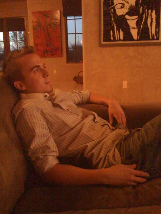 Frankie Muniz - Watching TV