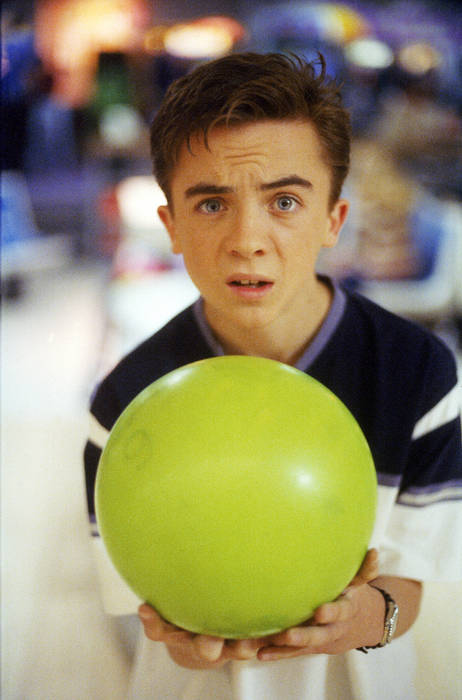 Frankie Muniz as Malcolm in Bowling 2x20