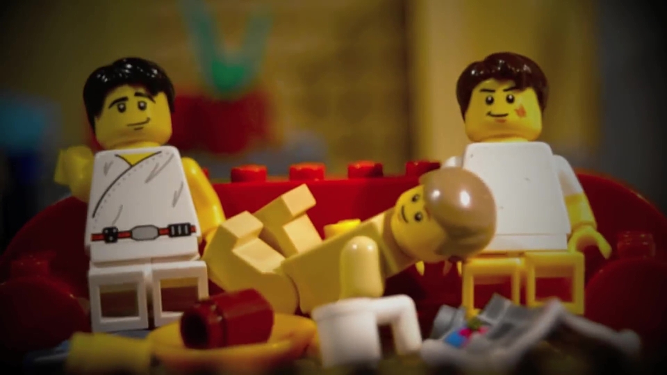 Superb Malcolm in the Middle intro in LEGO!